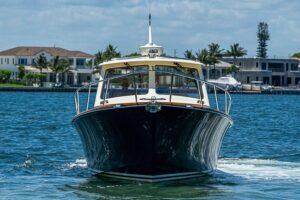 2015 Hinckley Picnic Boat 37 MKIII for sale - photo 3