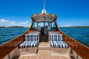 2015 Hinckley Picnic Boat 37 MKIII for sale - photo 8