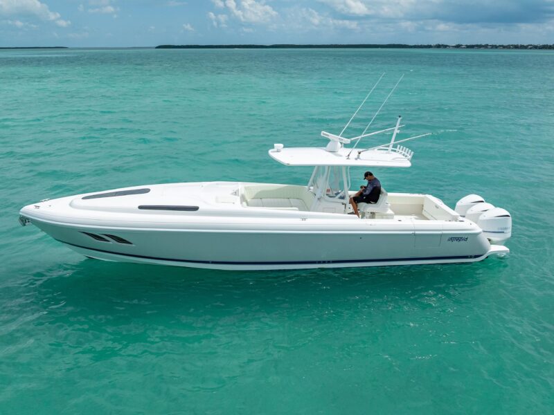 2015 Intrepid 400 Cuddy
