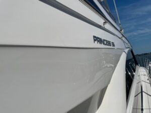 2015 Princess 56 Flybridge Motor Yacht for sale - photo 3
