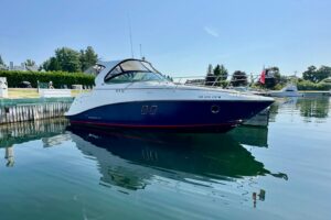 2015 Rinker 340 Express Cruiser for sale