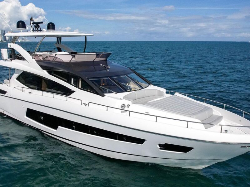 2015 Sunseeker 75 Yacht
