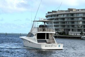 2015 Tiara Yachts 48 Convertible for sale - photo 5