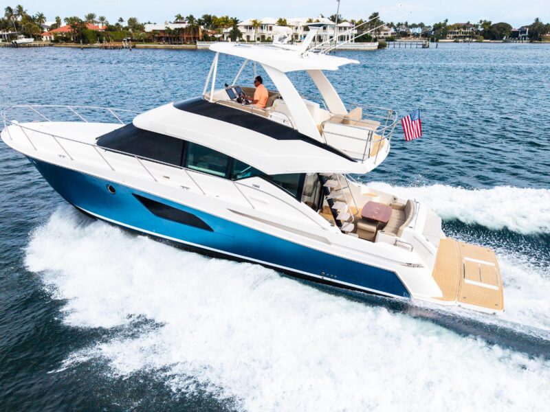 2015 Tiara Yachts 50 Flybridge