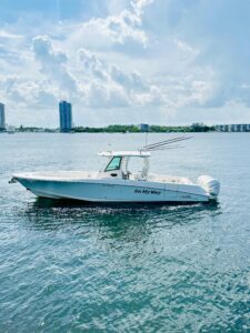 2016 Boston Whaler 350 Outrage for sale - photo 2