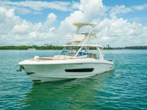 2016 Boston Whaler 420 Outrage for sale - photo 4
