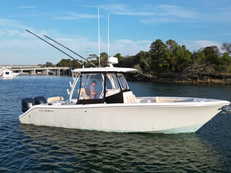 2016 Cobia 296 Center Console