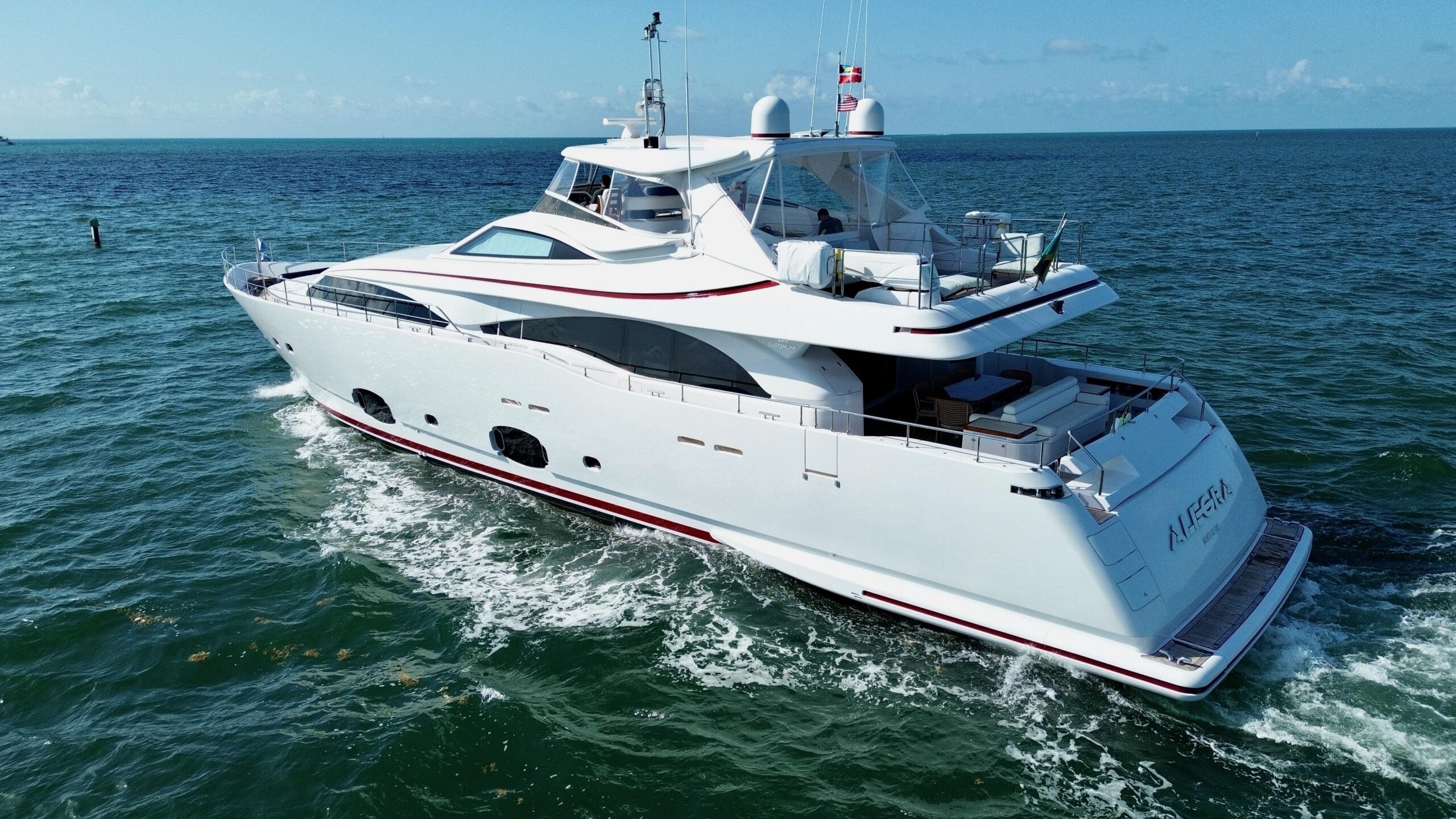 2016 Ferretti Yachts Ferretti Custom Line for sale