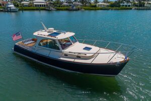 2016 Hinckley Picnic Boat 37 MKIII for sale - photo 4