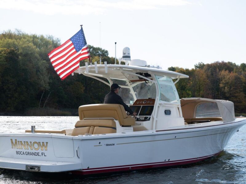 2016 Hunt Yachts 32 Center Console