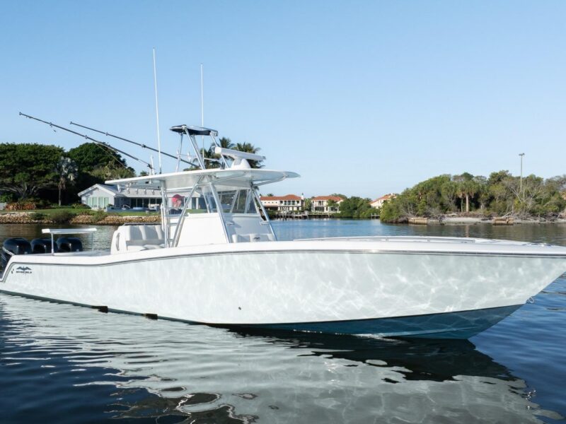 2016 Invincible 39 Open Fisherman