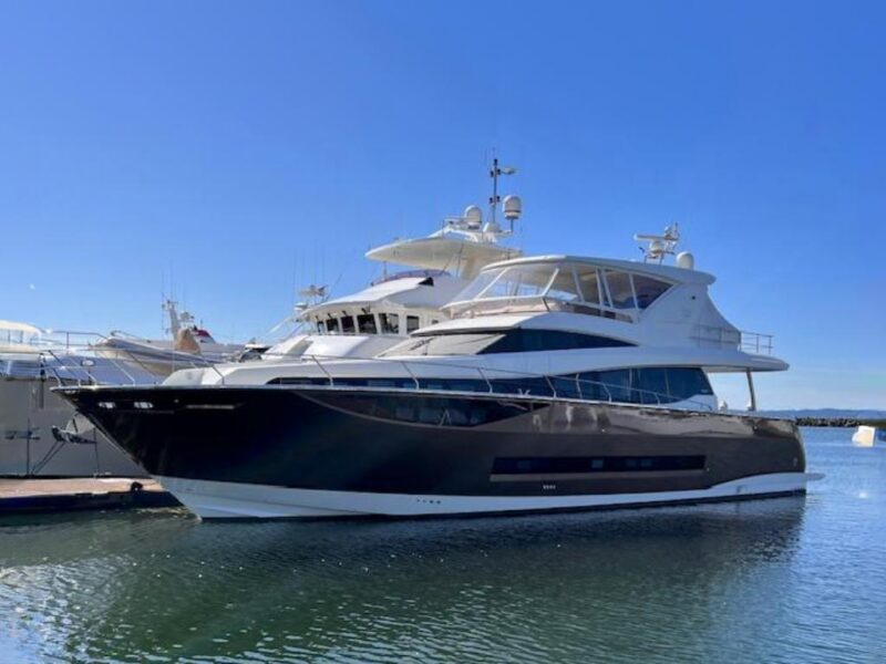2016 Prestige 750