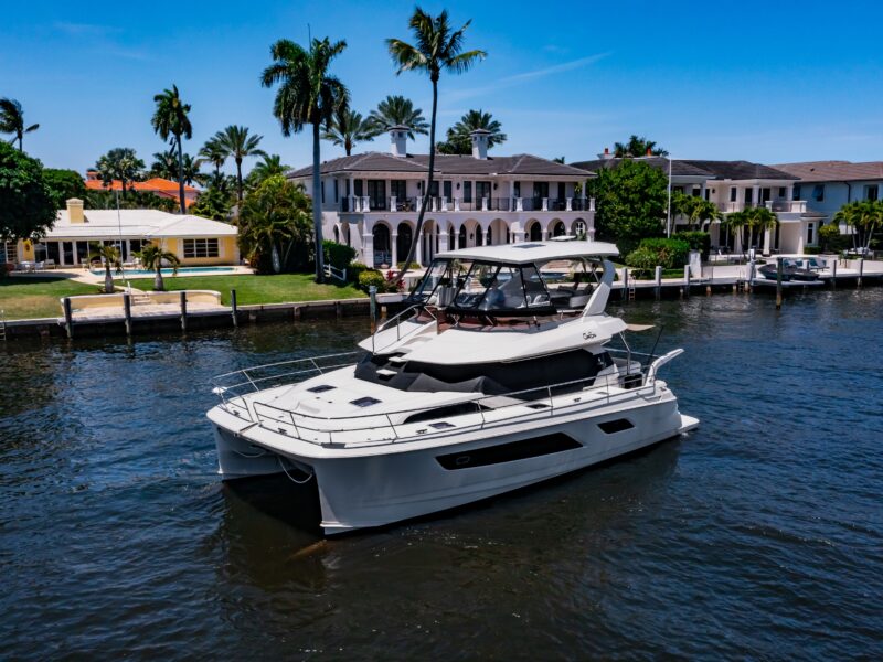 2017 Aquila 44 Yacht