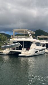 2017 Aquila 48 for sale - photo 2