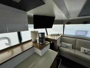 2017 Fountaine Pajot Motor Yacht 37 for sale - photo 8