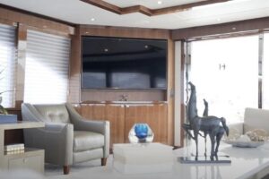 2017 Hargrave Raised Pilothouse MY for sale - photo 7