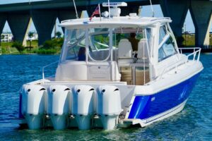 2017 Intrepid 475 Sport Yacht for sale - photo 2