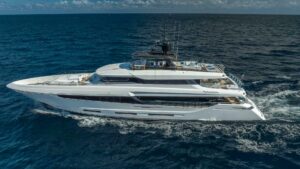 2017 Mangusta oceano 42 for sale - photo 2