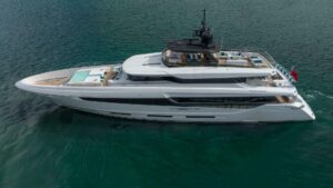2017 Mangusta oceano 42 for sale - photo 4