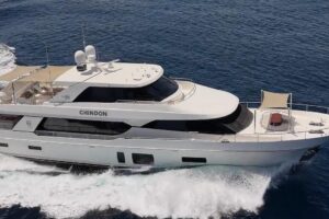 2017 Ocean Alexander 100 Motoryacht for sale - photo 2
