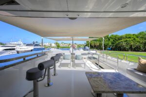 2017 Ocean Alexander 100 Motoryacht for sale - photo 6