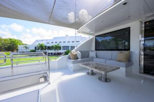 2017 Ocean Alexander 100 Motoryacht for sale - photo 7