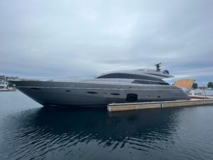 2017 Pershing 92 Motor Yacht for sale - photo 7