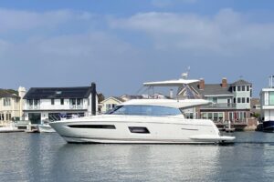 2017 Prestige 560 for sale - photo 2