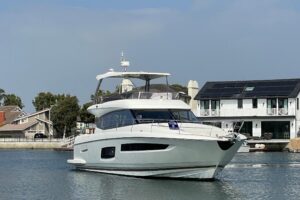 2017 Prestige 560 for sale - photo 5