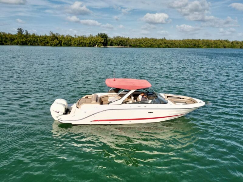 2017 Sea Ray SLX 310 Outboard