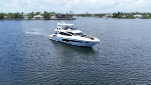 2017 Sunseeker 75 Yacht for sale - photo 3