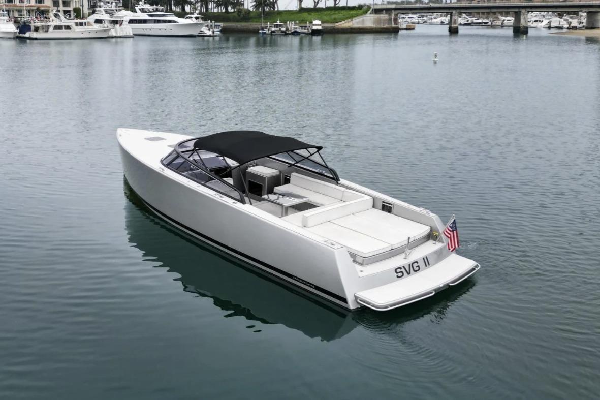 2017 VanDutch 40 for sale