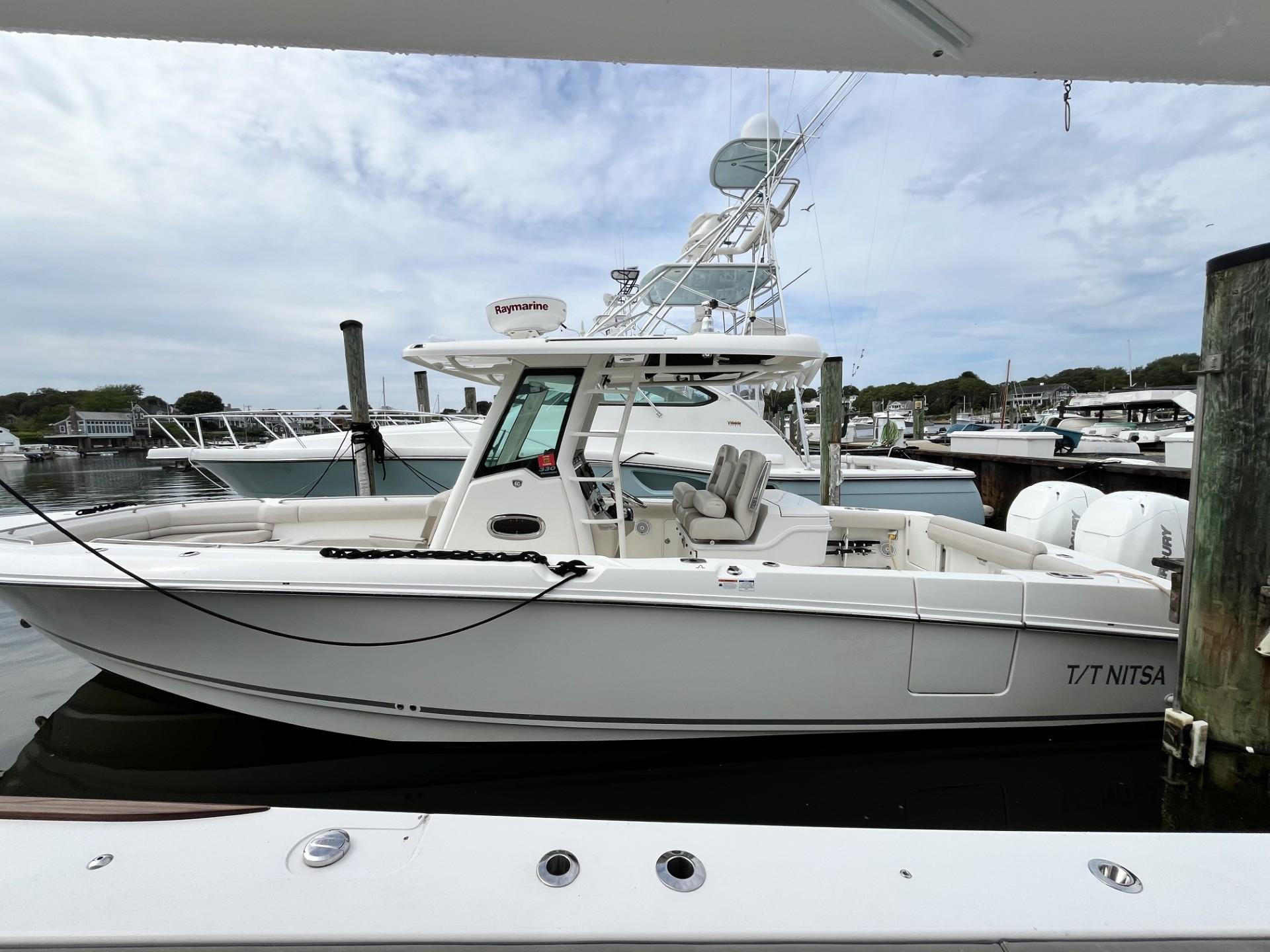 2018 Boston Whaler 330 Outrage for sale