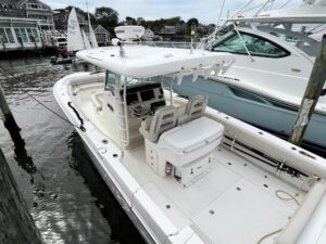 2018 Boston Whaler 330 Outrage for sale - photo 5