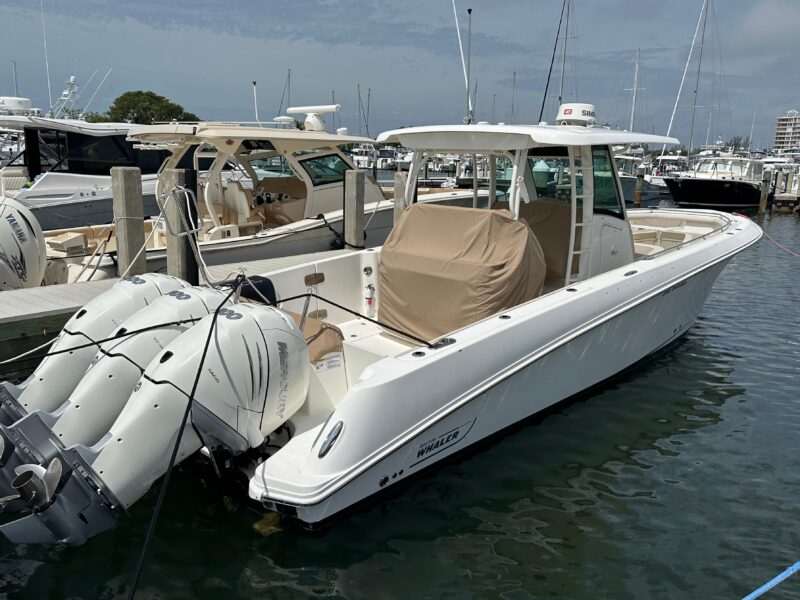 2018 Boston Whaler 350 Outrage