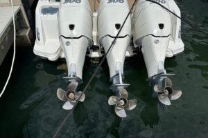 2018 Boston Whaler 350 Outrage for sale - photo 2