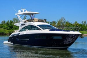 2018 Cruisers Yachts 60 Fly for sale - photo 4