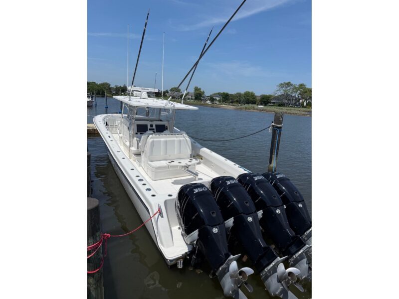2018 Invincible 42 Open Fisherman