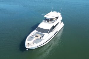 2018 Sunseeker 76 Yacht for sale - photo 4