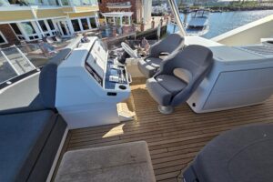 2018 Sunseeker 76 Yacht for sale - photo 6