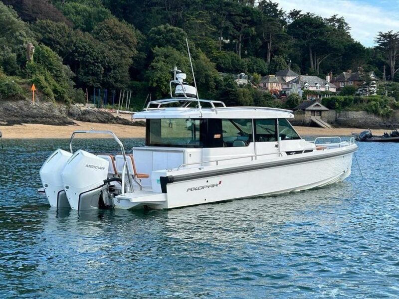 2019 Axopar 37 XC Cross Cabin