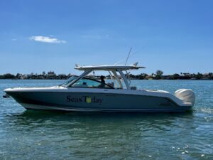 2019 Boston Whaler 320 Vantage for sale - photo 8