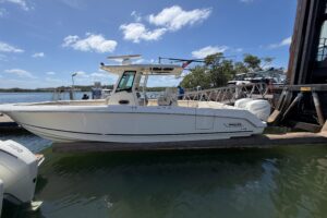 2019 Boston Whaler 330 Outrage for sale - photo 2
