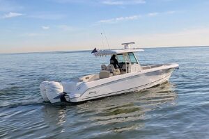 2019 Boston Whaler 330 Outrage for sale - photo 3