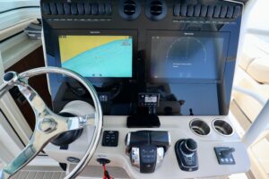 2019 Boston Whaler 380 Outrage for sale - photo 6