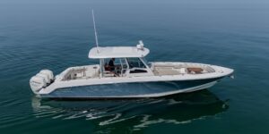 2019 Boston Whaler 380 Outrage for sale - photo 8