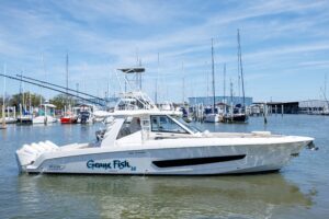 2019 Boston Whaler 420 Outrage for sale - photo 2