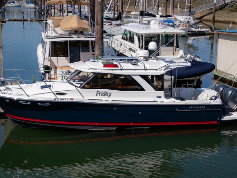 2019 Cutwater C-302 Coupe