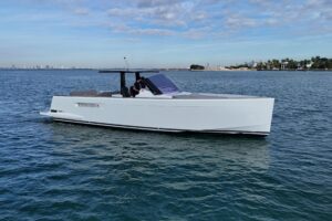 2019 Fjord 40' Open for sale - photo 4