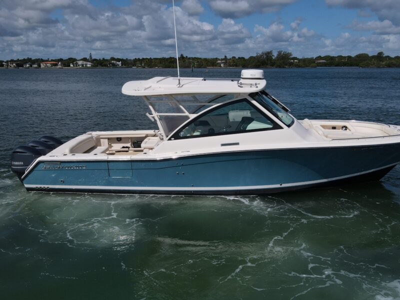 2019 Grady-White Freedom 375